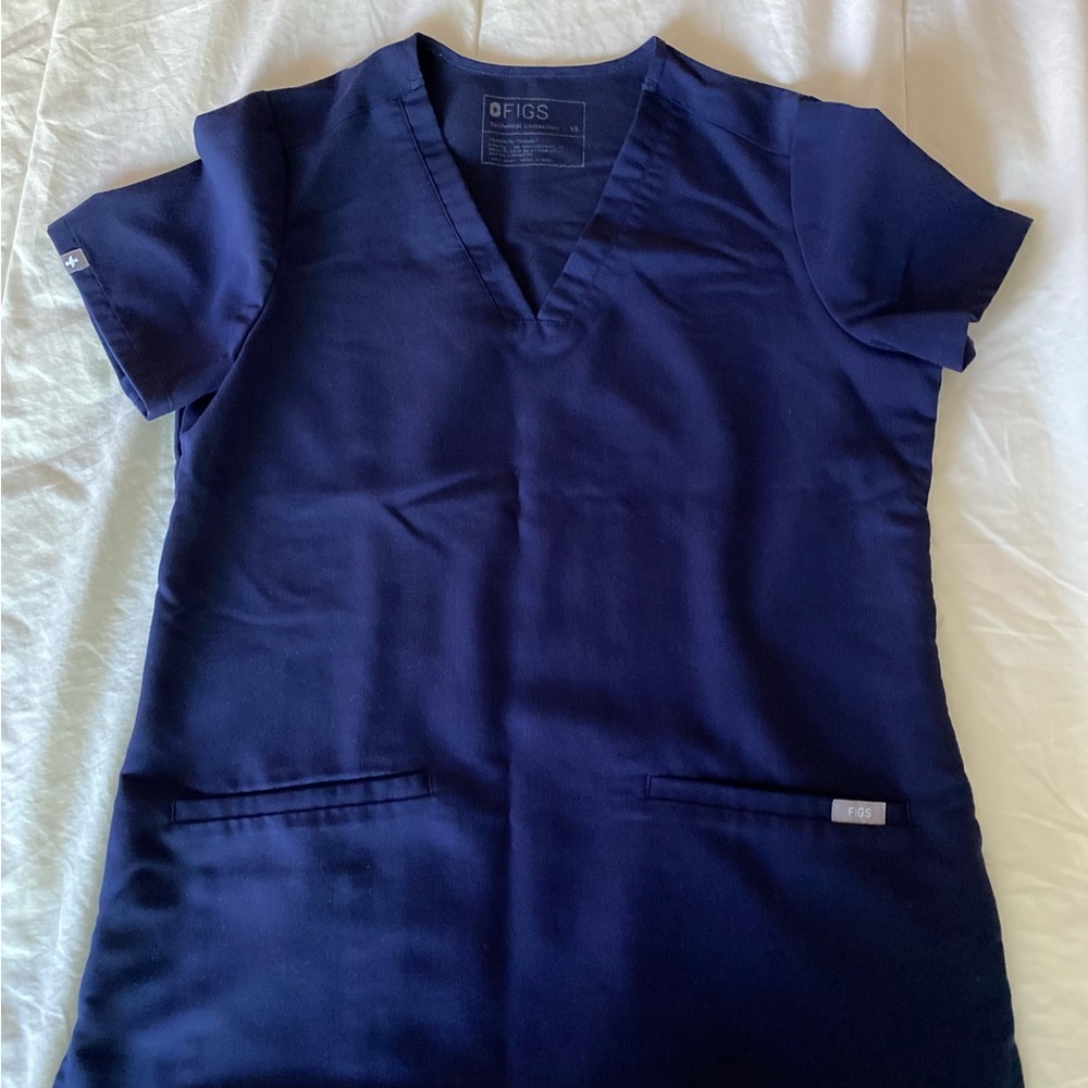 navy blue Casma™-Three-Pocket
Top XS.